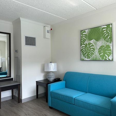 Oasis Bay Suites, Tampa, Busch Gardens, Usf Extérieur photo