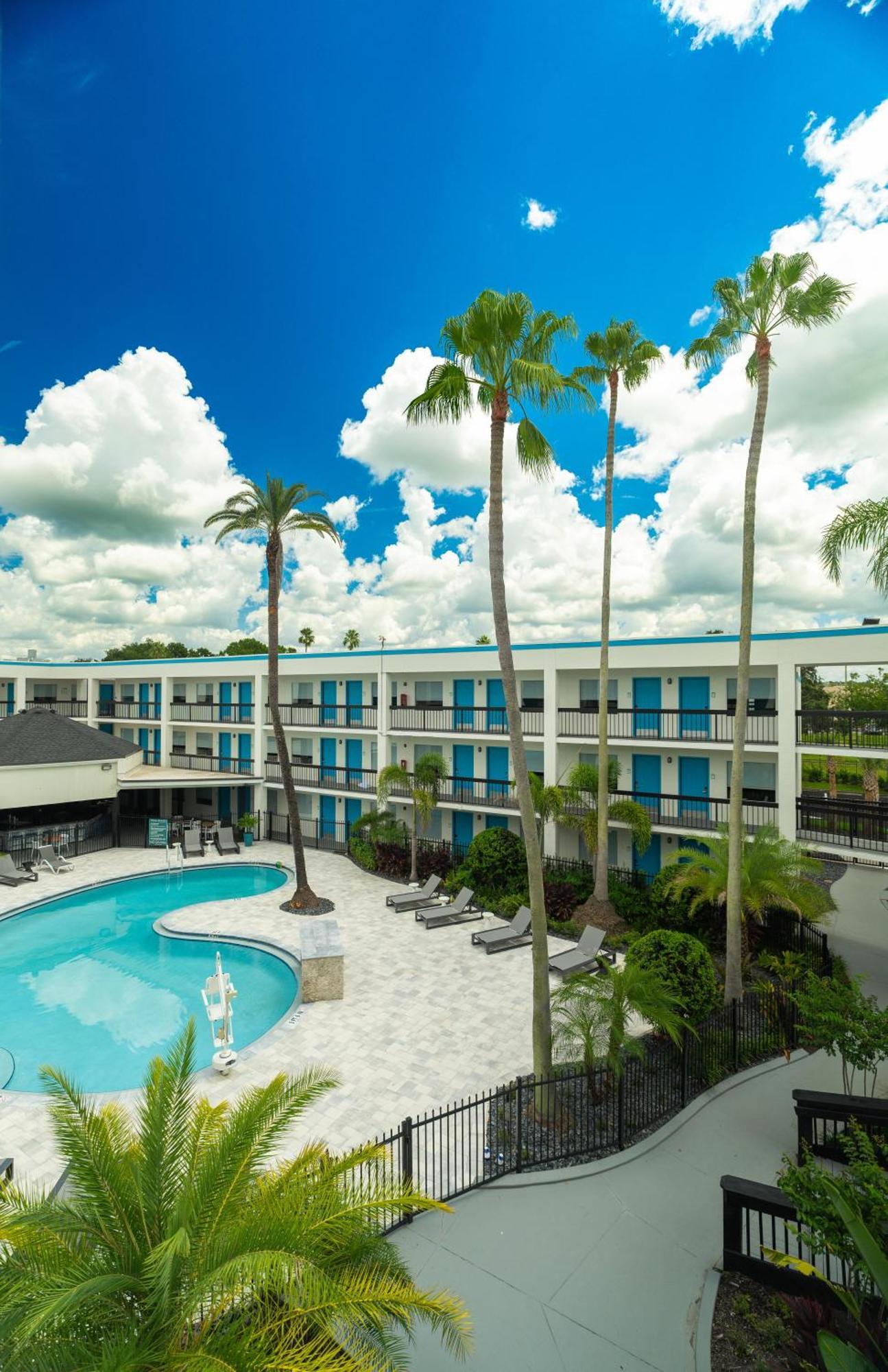 Oasis Bay Suites, Tampa, Busch Gardens, Usf Extérieur photo