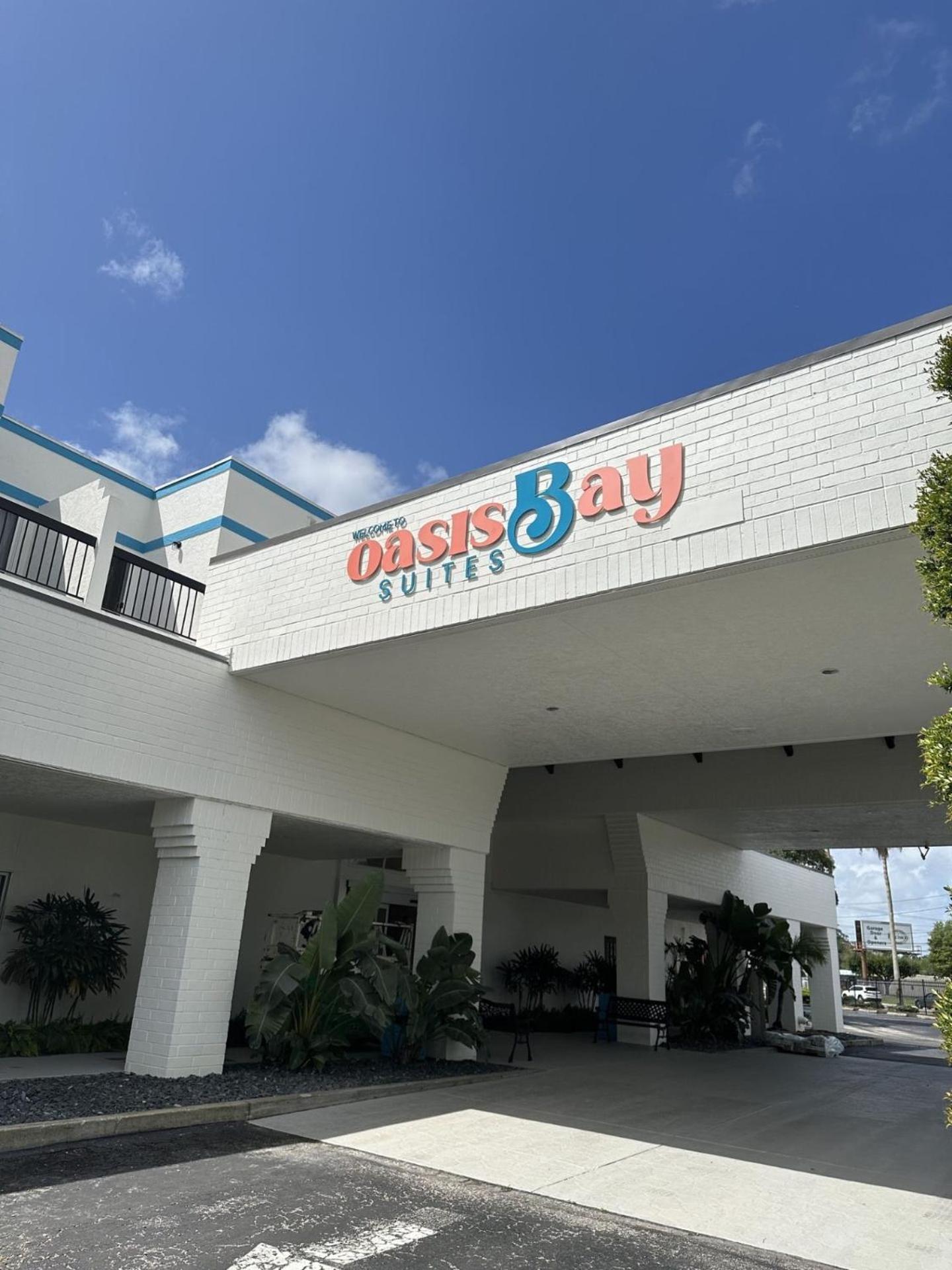 Oasis Bay Suites, Tampa, Busch Gardens, Usf Extérieur photo